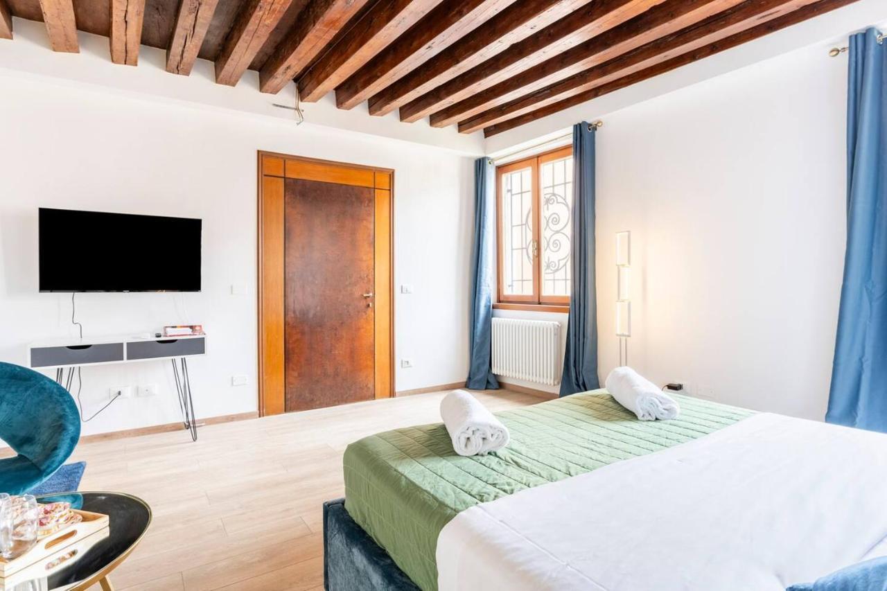 Venice Luxury Suites Екстериор снимка