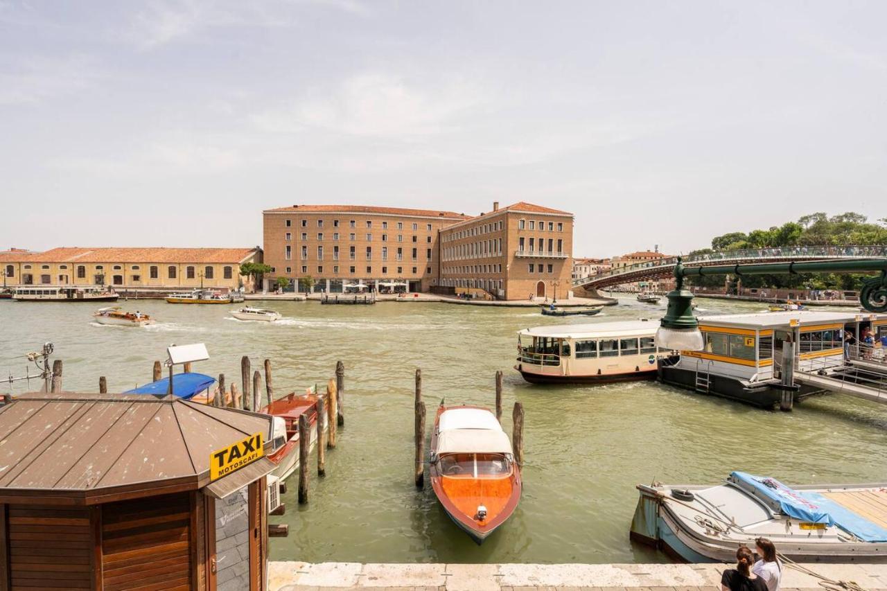 Venice Luxury Suites Екстериор снимка