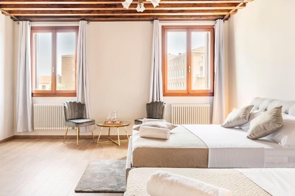 Venice Luxury Suites Екстериор снимка