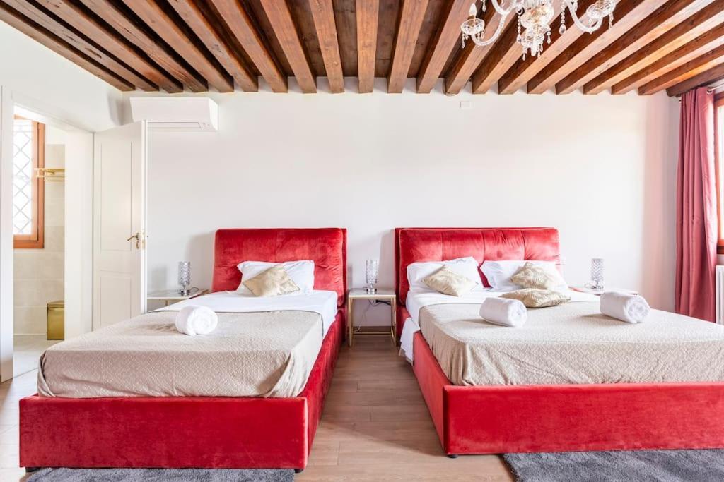Venice Luxury Suites Екстериор снимка